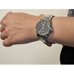 Photo of worn Tabacco Women, Time-Only, Automatic