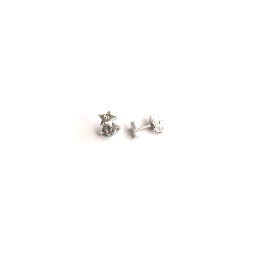 Flat Star Earrings in White Gold and Diamonds