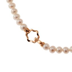Fresh Water pearls Necklace with 18kt Rose Gold Flower clasp