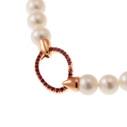 Fresh Water pearls bracelet with Rubies on 18kt Rose Gold clasp