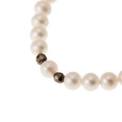 Fresh Water pearls bracelet with 18kt Yellow Gold clasp and Pyrites