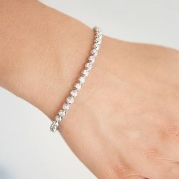 Bracciale Tennis Bubble 17,50cm x 4,3mm foto indossata