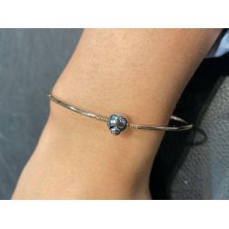 Photo of worn Sintesi Rigid simple Bracelet