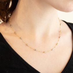 Collana catena con Barilotti in Oro Giallo e Bianco foto indossata