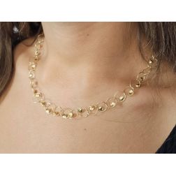 Collana 43cm a Cerchi piatti con Occhi tondi in Oro Giallo foto indossata