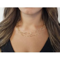 Photo of worn 5+1 Circle 90cm Lace Necklace in 18kt Yellow Gold