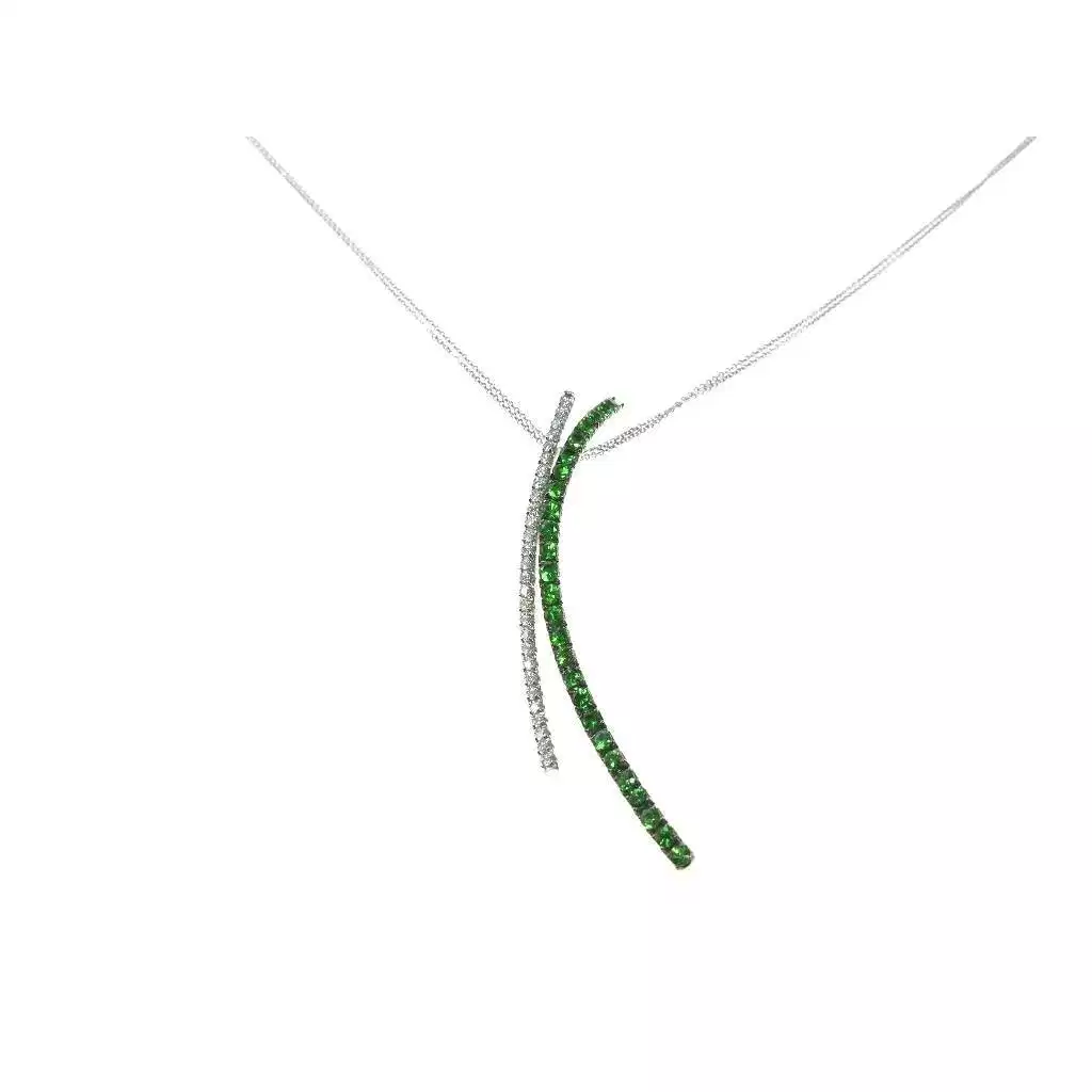 Collana con Ciondolo Curvo con Tsavorite e Diamanti in Oro Bianco
