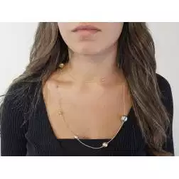 Collana Laccio 96cm con Sfere Diamantate in Oro Giallo e Bianco foto indossata