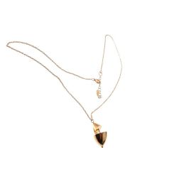 Chain necklace with almond  pendant in 18kt Rose Gold
