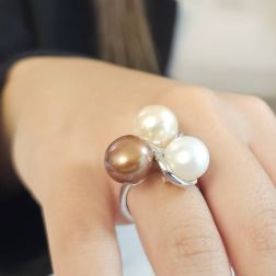 Photo of worn White Gold Tricolor Pearl Ring