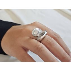 Anello Drop con zirconi Oro Bianco foto indossata