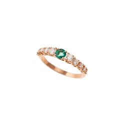 Solitaire with Emerald surrounded by Diamonds in Rose Gold