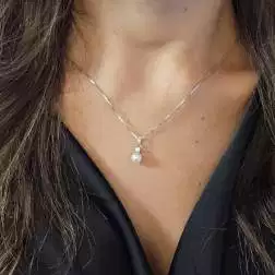 Ciondolo Perla Freshwater e zircone foto indossata