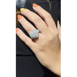 Photo of worn Heart ring with White Diamonds in White 18kt gold