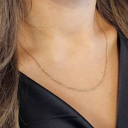 Collana Girocollo 45cm Brillantata 1.4mm in Oro Rosa 18kt foto indossata
