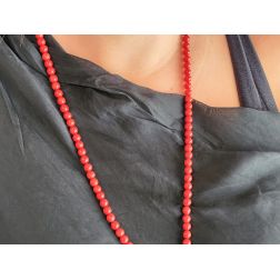 Collana Laccetto in Corallo 70cm foto indossata