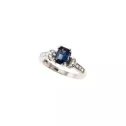 Anello Solitario Zaffiro Ottagonale Contornato