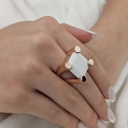 Anello Agata con griffe Oro Rosa foto indossata