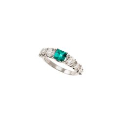 Octagonal Emerald Ring surrounded by scaled Diamonds