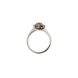 Solitaire with Emerald Flower and 8 White Gold Diamonds