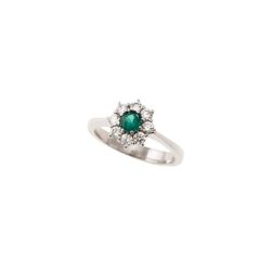 Solitaire with Emerald Flower and 8 White Gold Diamonds