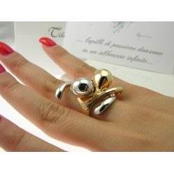 Photo of worn Ring The Hug Rose and White Gold
