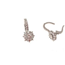 Earrings Lever Closure Flower Solitaire 0.17ct contoured