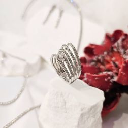 Ring Design 5 Arches with 105 Diamonds in White Gold