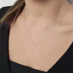 Collana Circle Diamante Castone da 4,50mm foto indossata