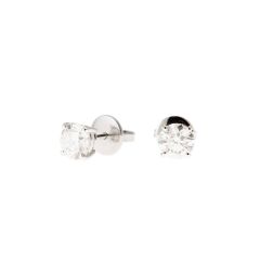 Solitaire earrings with 2 GIA certified diamonds of 0.80ct
