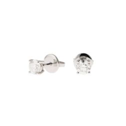 Solitaire earrings with 2 GIA certified Diamonds of 0.40ct