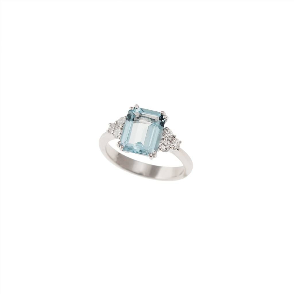 Solitaire Ring with Octagonal Aquamarine 10x8mm and Diamonds