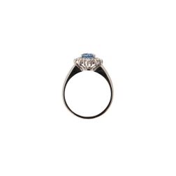 Anello Kate Zaffiro Ovale 8x6mm e 12 Diamanti in Oro Bianco