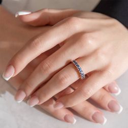 Photo of worn Veretta 7 Blue Sapphires of 1.424ct in Rose Gold