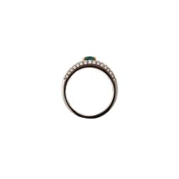 Anello a fascia ''Renaissance'' con Smeraldo ovale e Diamanti