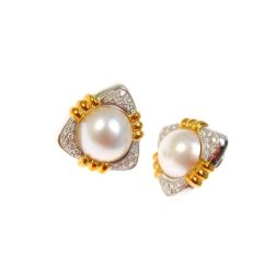 Triangular Earrings with Mabè Pearl and Diamonds in White and Yellow Gold
