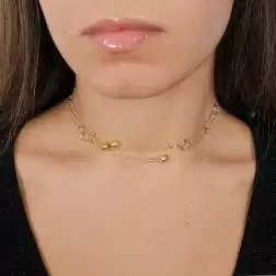 Collana Laccio lungo 103 cm con cerchi e palline foto indossata
