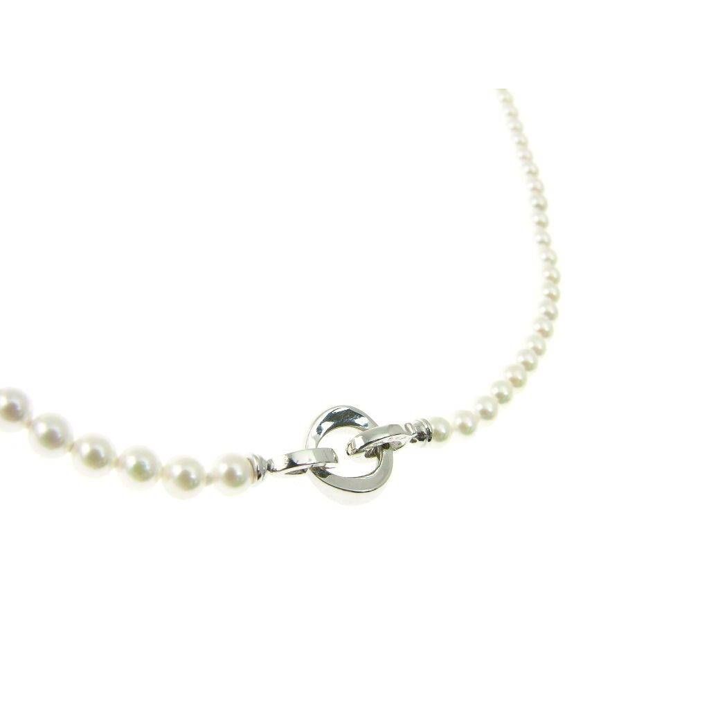 Collana Perle Akoya 4mm chiusura tonda incavata in Oro Bianco