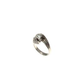 Anello Solitario Contornato "Louvre" doppio Diamante in Platino