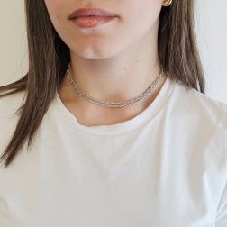 Collana Laccio 70cm corda Infinito alternato in Oro Bianco foto indossata