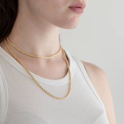Collana Laccio Corda 90cm x 3.30mm Oro Giallo foto indossata