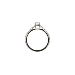 Solitario "Bridge" Diamante GIA da 0.53ct Contorno Griffato Platino