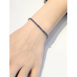 Photo of worn Tennis Bracelet DeepBlue Blue Sapphires 17cm x 2,5mm
