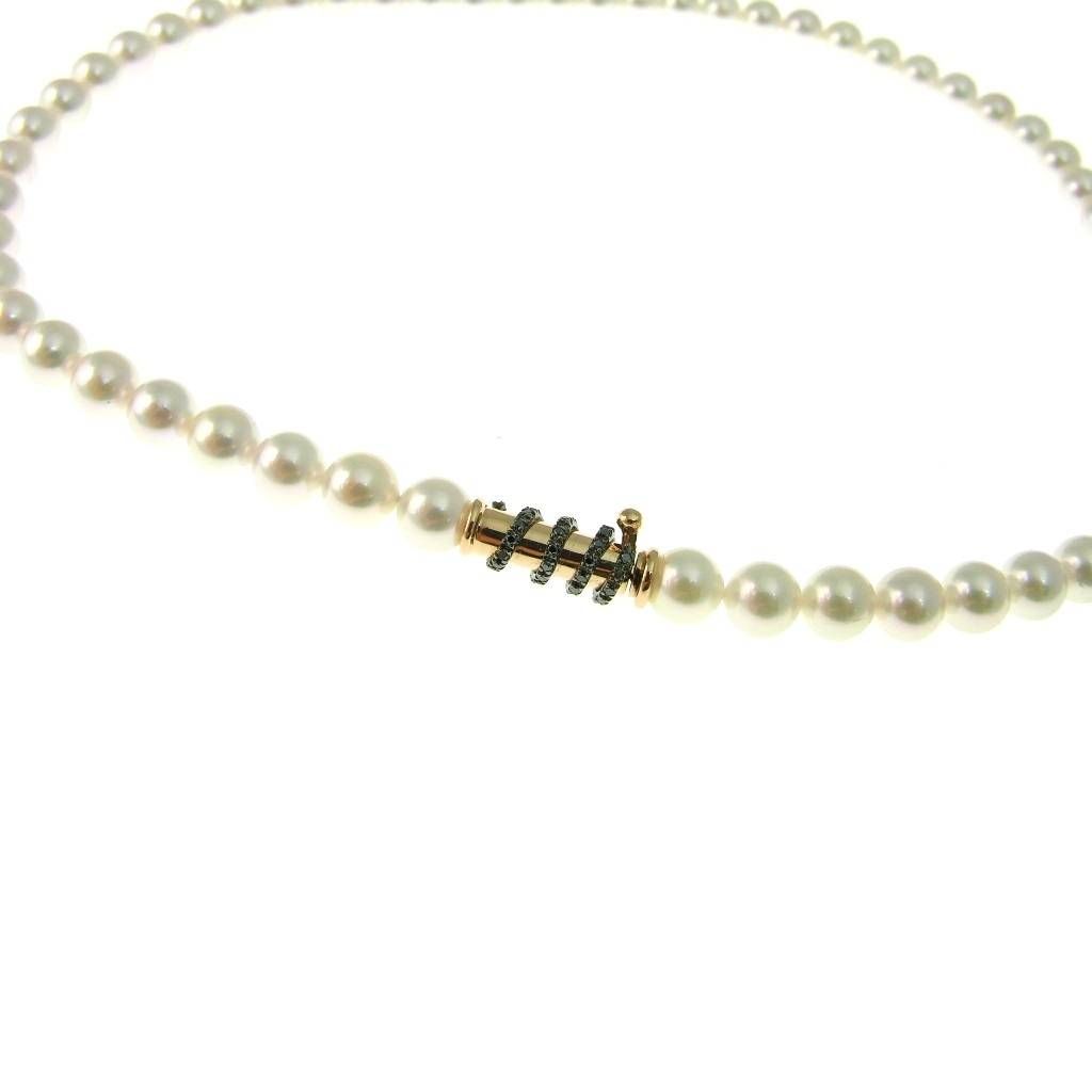 Collana Perle Akoya chiusura a spirale con Diamanti Neri
