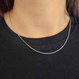 Collana Spiga tonda sfaccettata 40cm x 1.10mm - Platino indossata