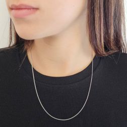 Photo of worn Platinum faceted ear of corn chain necklace 50cm x 1.10mm