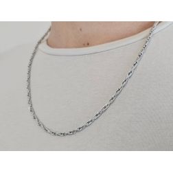 Collana 55cm a catena tubolare tipo spago semirigida Oro Bianco indossata