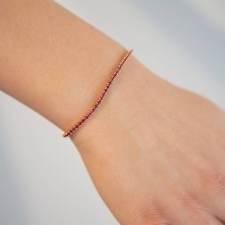 Bracciale Tennis 70 Rubini in Oro Rosa 16cm x 2,1mm foto indossata