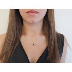 Ciondolo Kate Rubino Ottagonale 6x4mm contorno 10 Diamanti foto indossata