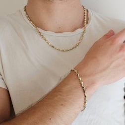 Collana D&R in Oro bianco e giallo  foto indossata
